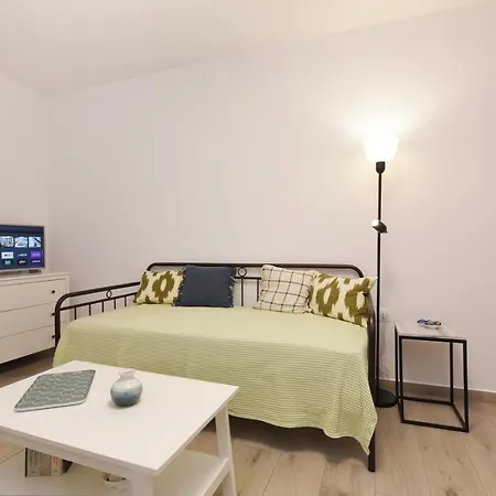 Apartment Osura *