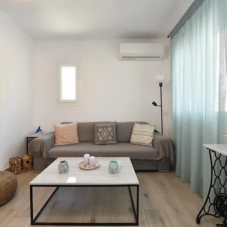 Osura Apartment Vari (Syros)