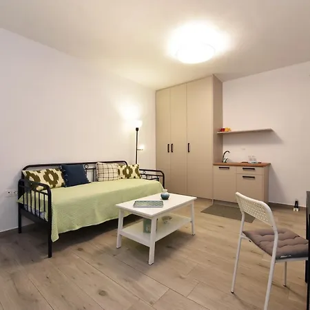 Apartment Osura *